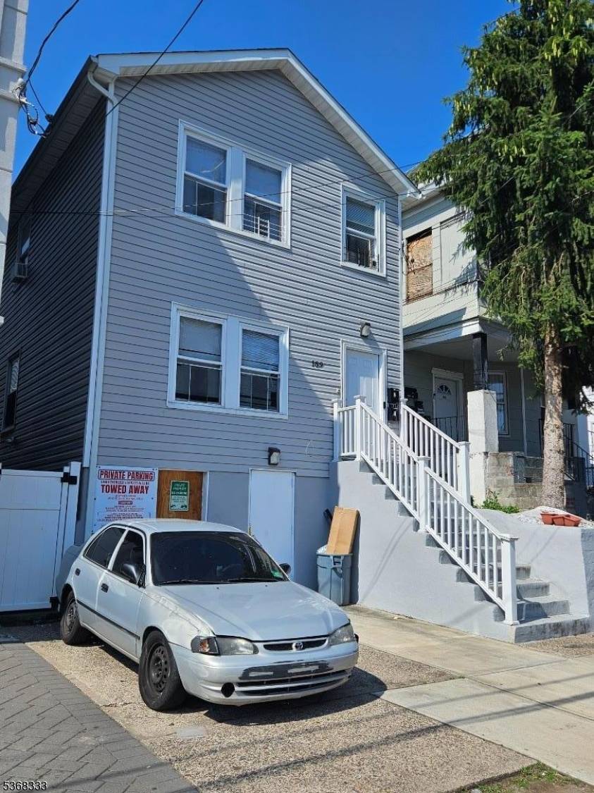 189 12Th Ave, Paterson City, NJ 07501