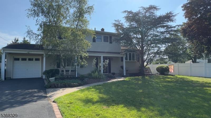Franklin Twp., NJ 08873,15 Grier Rd