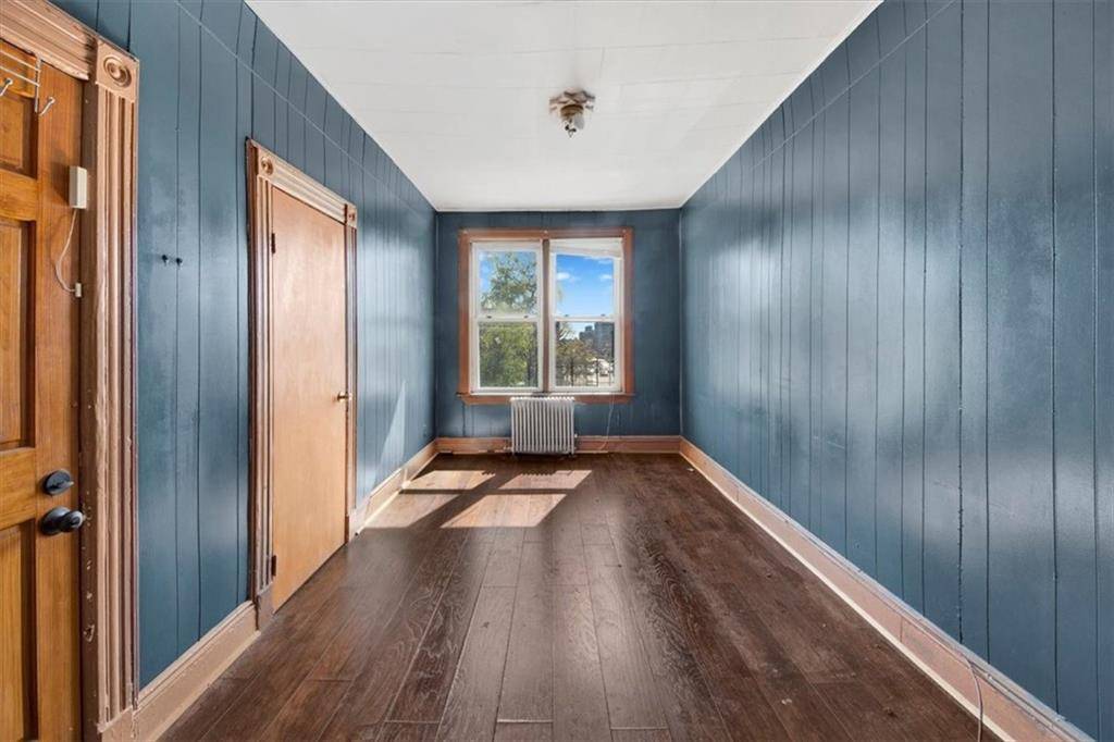 Brooklyn, NY 11233,34 Gunther PL