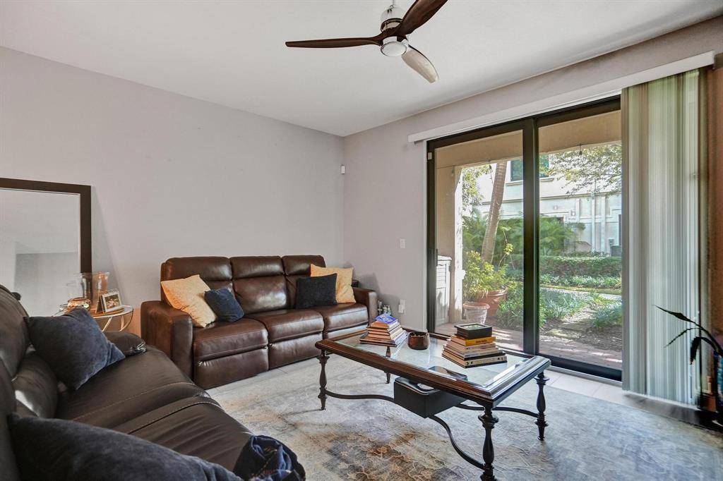 Oakland Park, FL 33334,[StreetName,UnitNumber,StreetNumber,StreetDirPrefix]