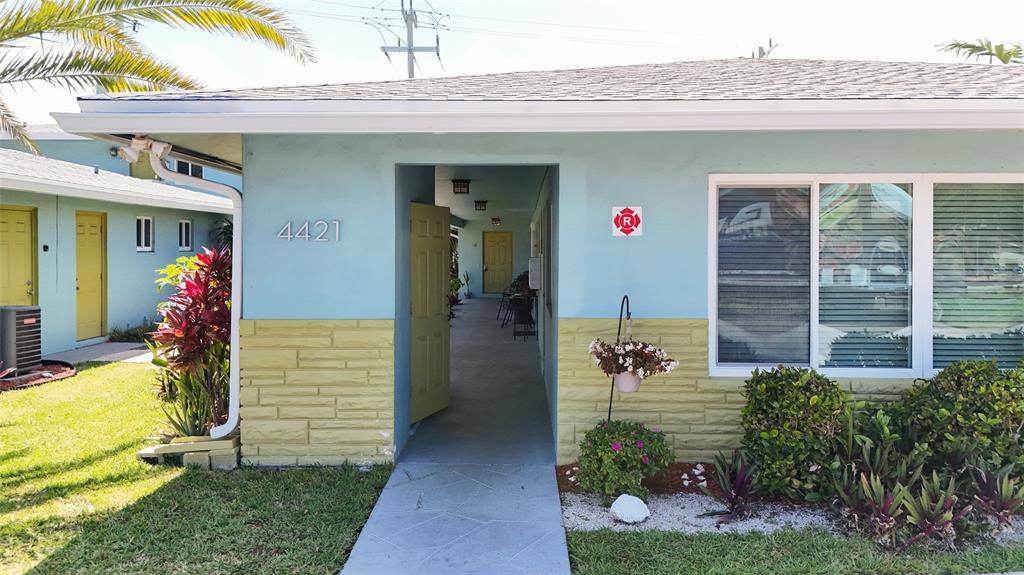 Lauderdale By The Sea, FL 33308,4421 Poinciana St #2