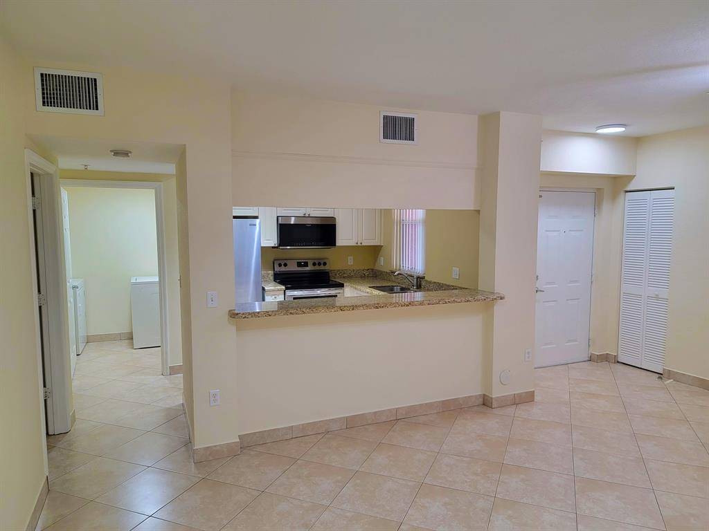 Coral Springs, FL 33067,6652 W Sample Rd #6652