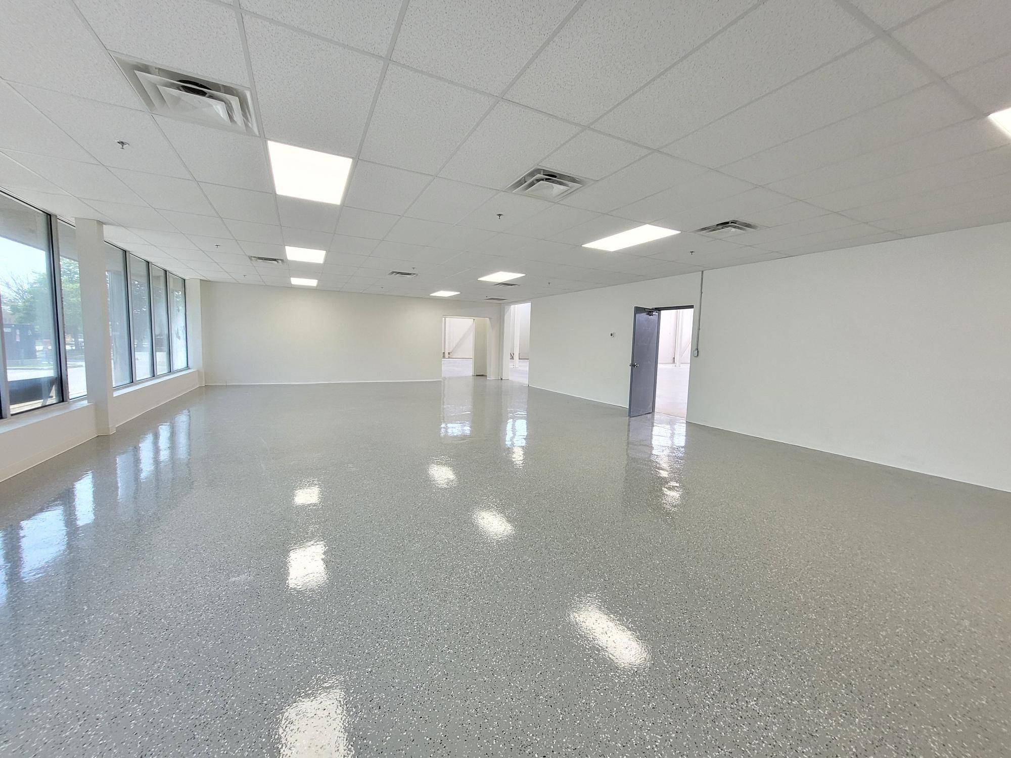 Vaughan, ON L4K 4E2,120 Applewood CRES