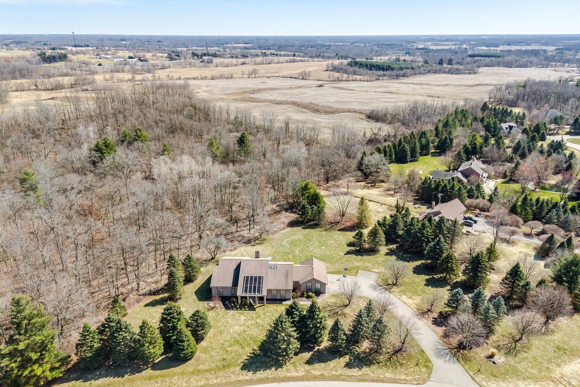 2 Stoney Brae ST, Brant, ON N0E 1N0