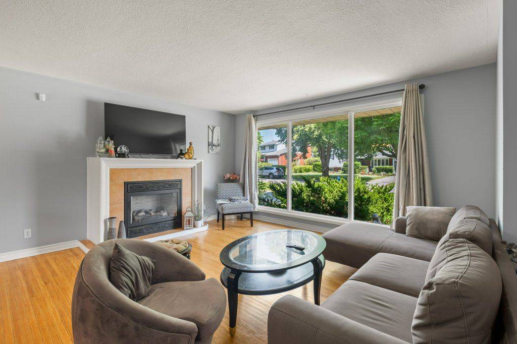 Kingston, ON K7M 2V9,14 Herchmer CRES