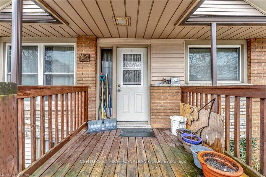 St. Catharines, ON L2R 2H1,82 Albert ST