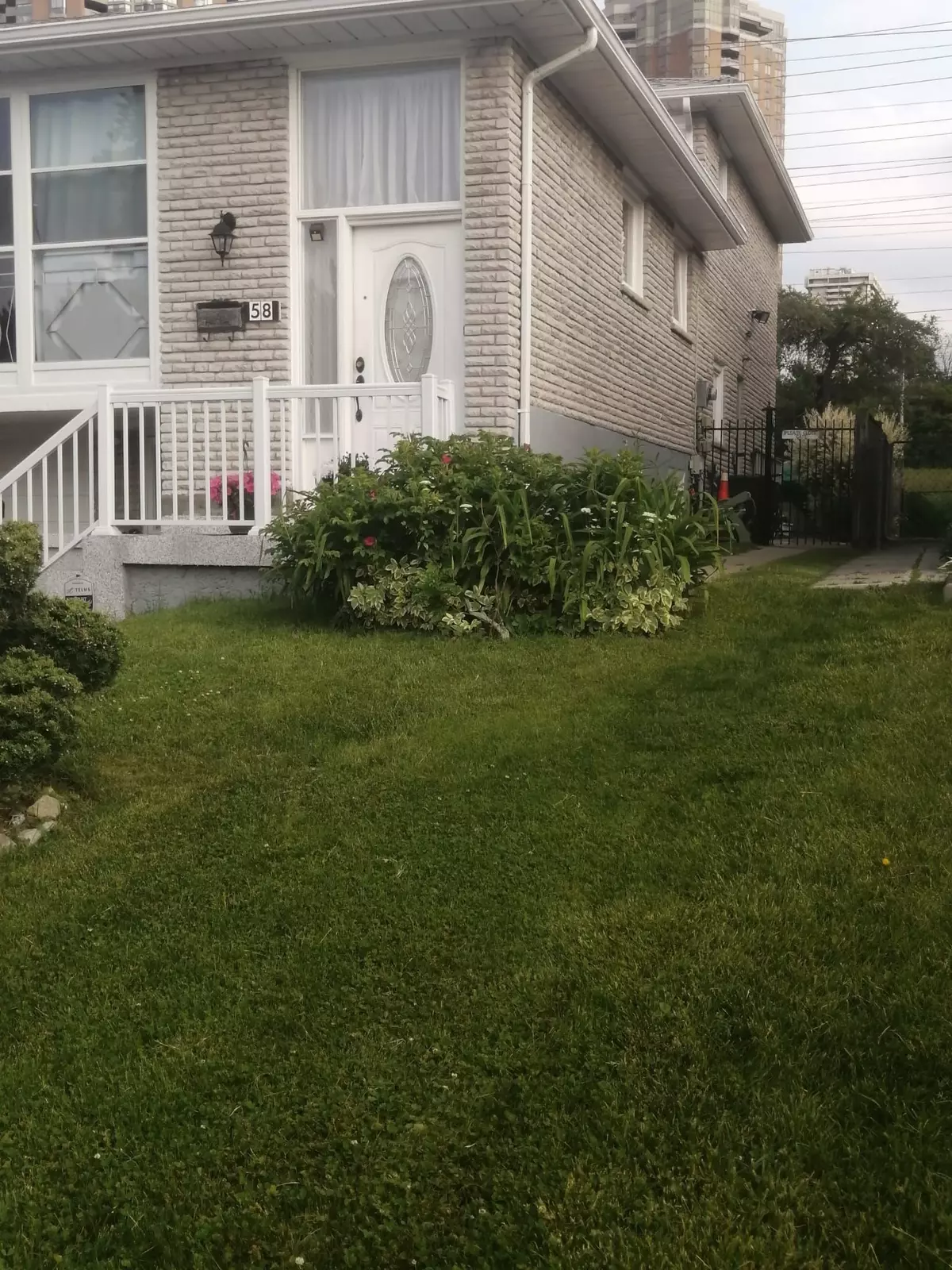 Toronto C15, ON M2H 1K8,58 Bedle AVE #2