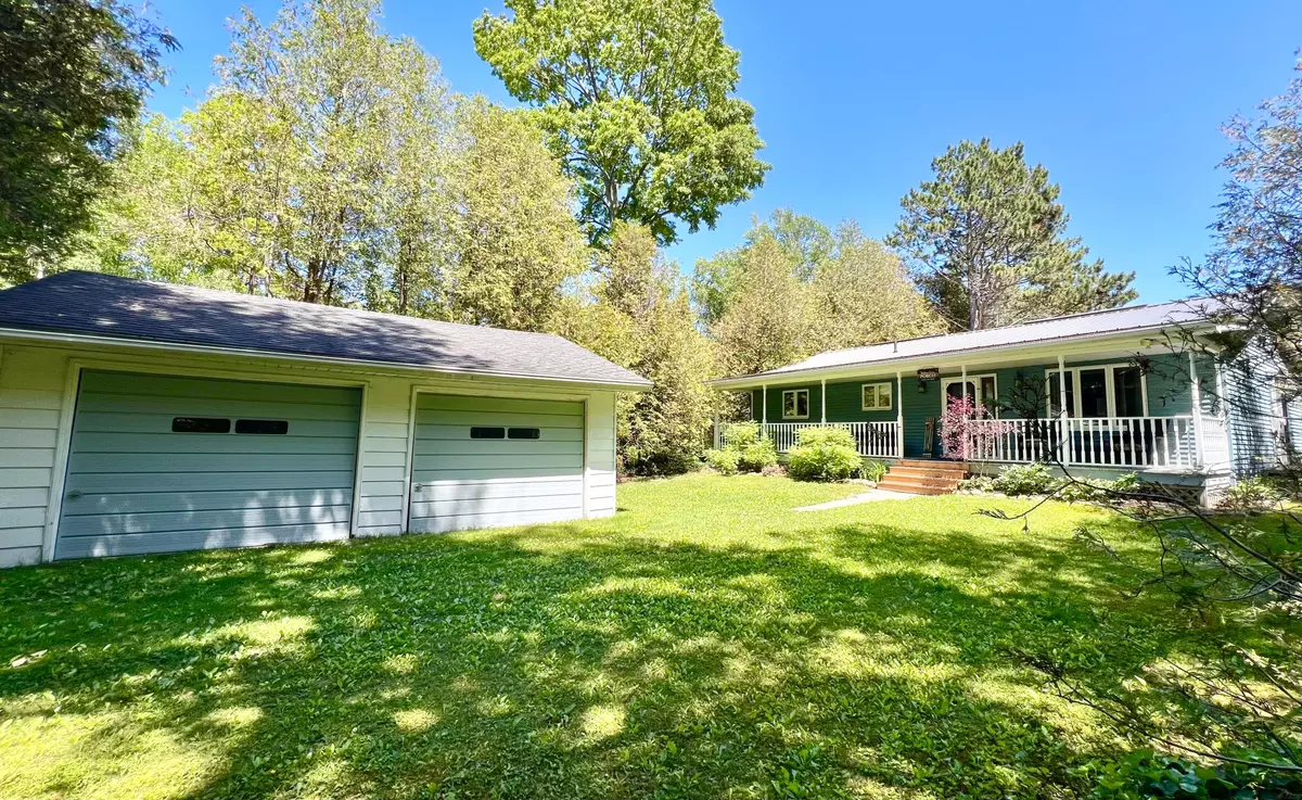 Huron-kinloss, ON N2Z 2X3,304 Maple ST
