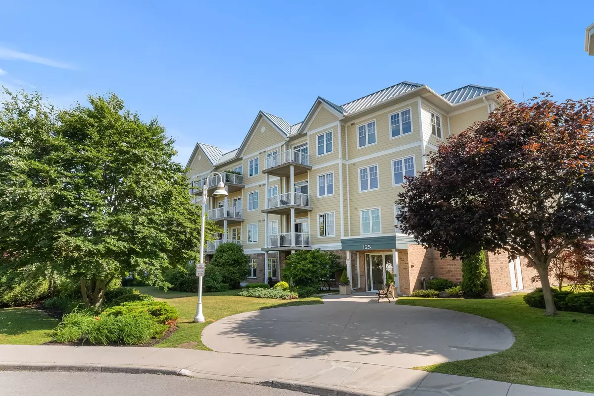 Cobourg, ON K9A 5W9,125 Third ST #407