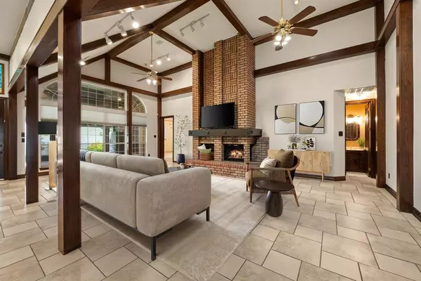 Hurst, TX 76054,1617 Oak Creek Drive