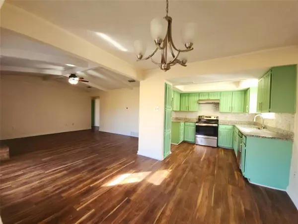 Grand Prairie, TX 75052,2426 Woodside Drive