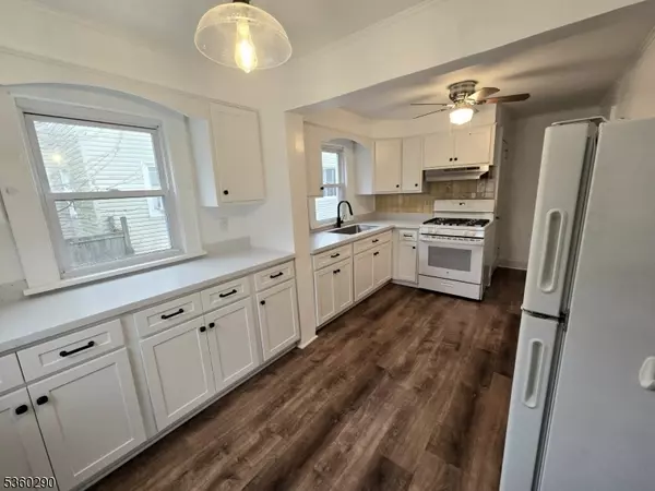 Teaneck Twp., NJ 07666,613 Martense Ave