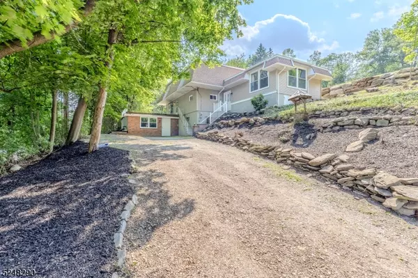Vernon Twp., NJ 07422,13 Wawayanda Rd