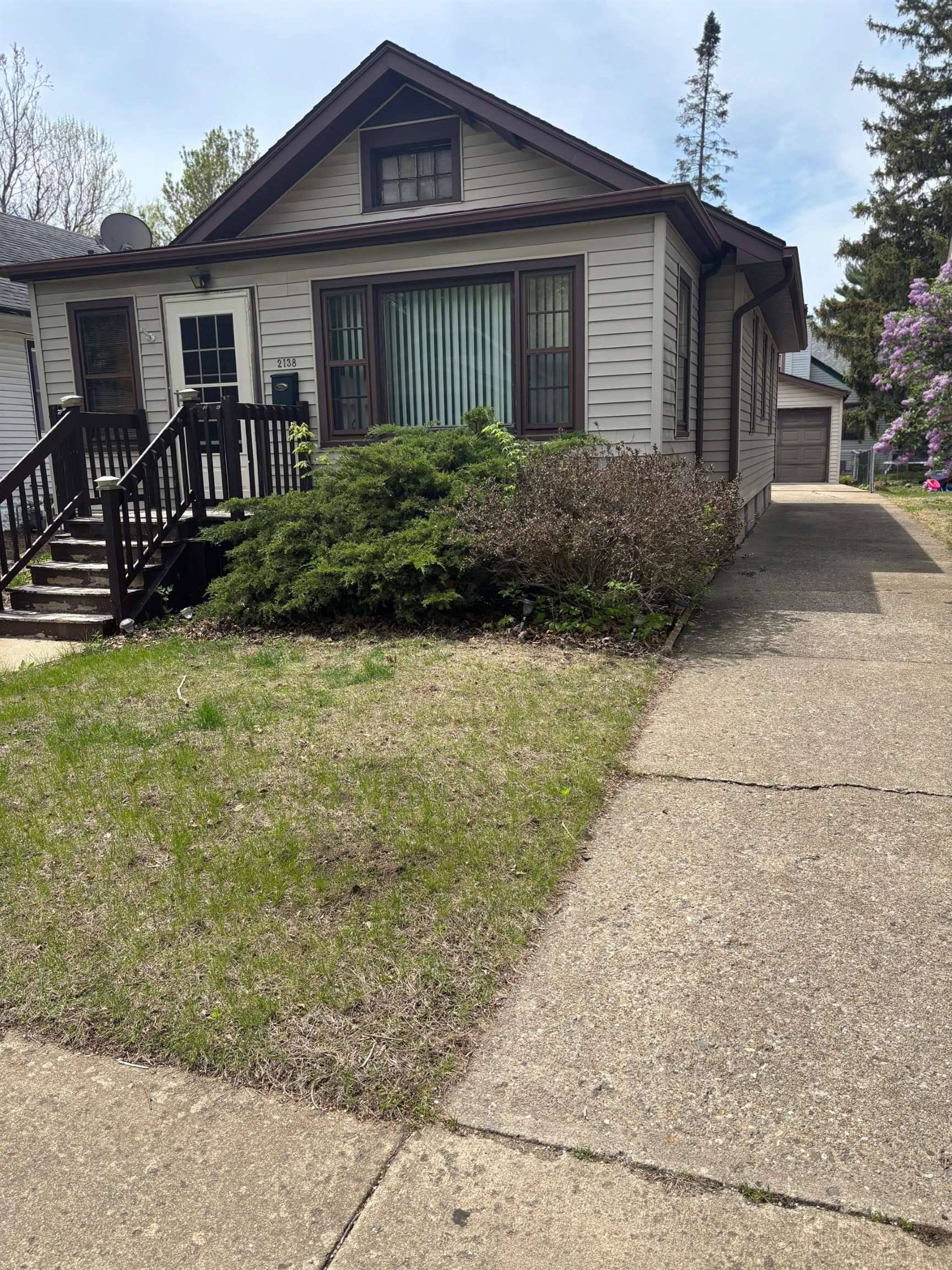 2138 Douglas Street, Rockford, IL 61103