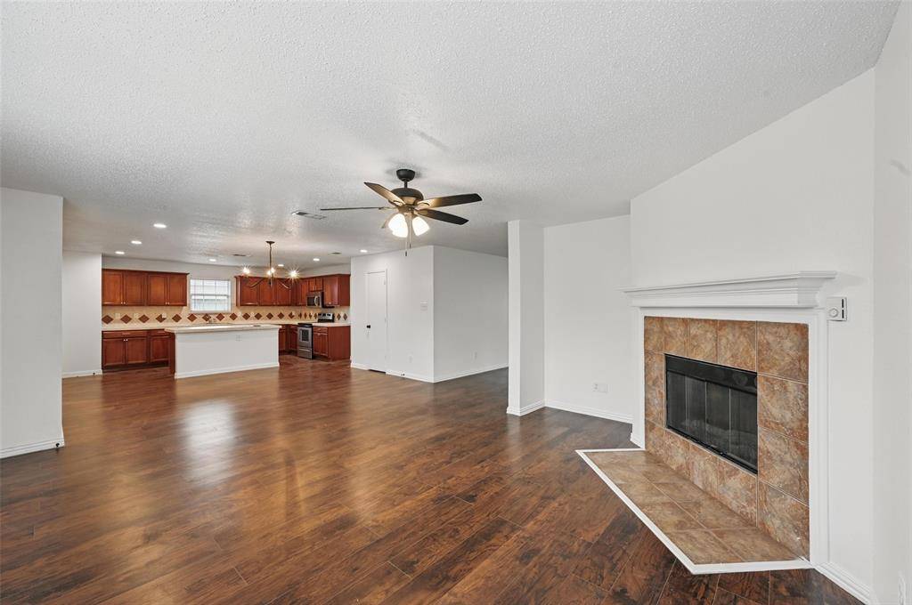 Desoto, TX 75115,605 Jewelflower Drive