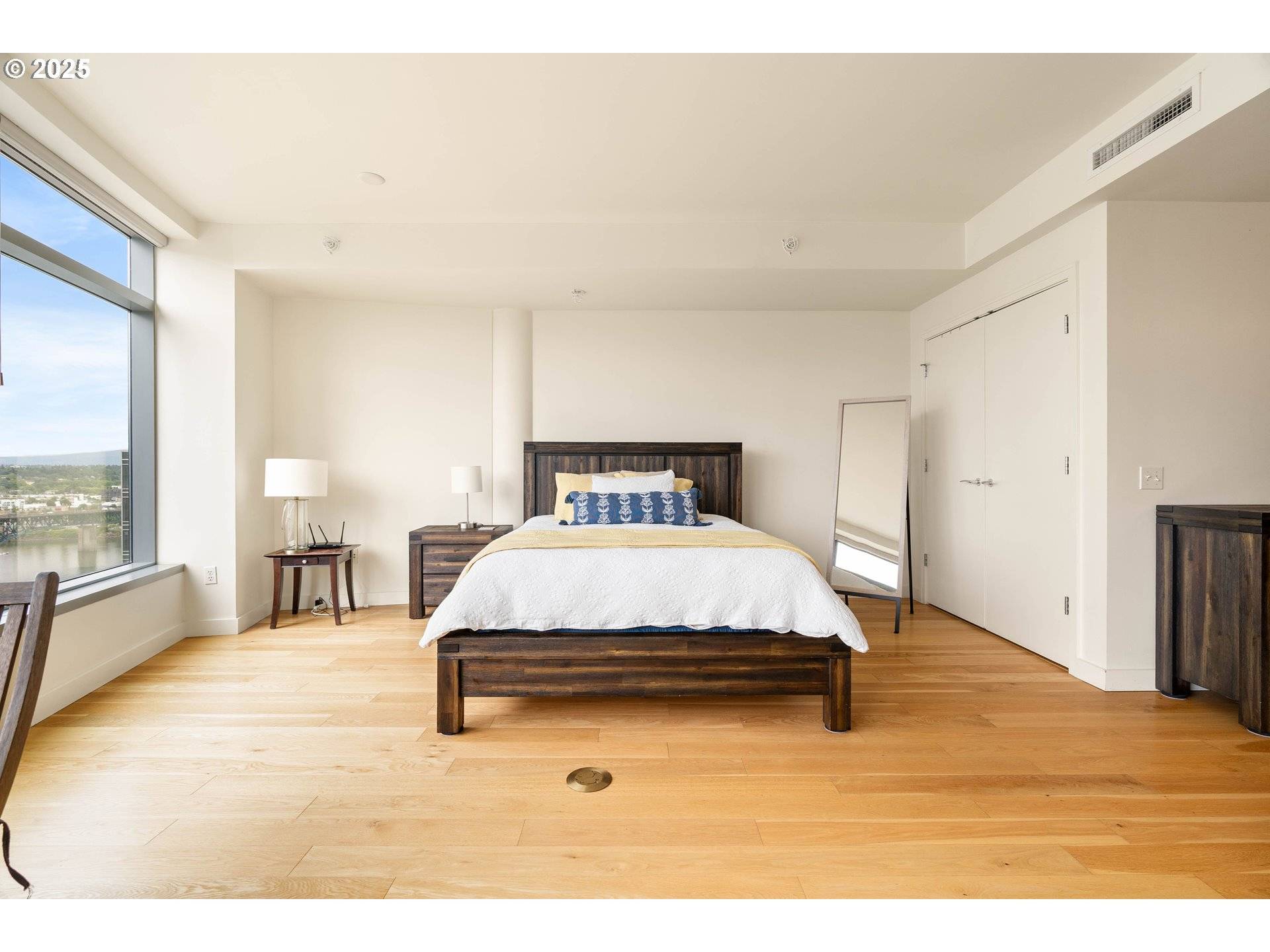 Portland, OR 97239,3601 S RIVER PKWY #2202