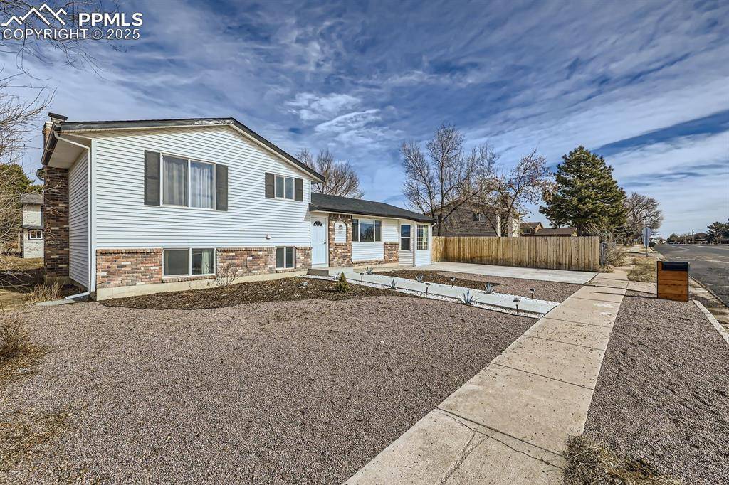 Fountain, CO 80817,447 Camino Del Rey DR