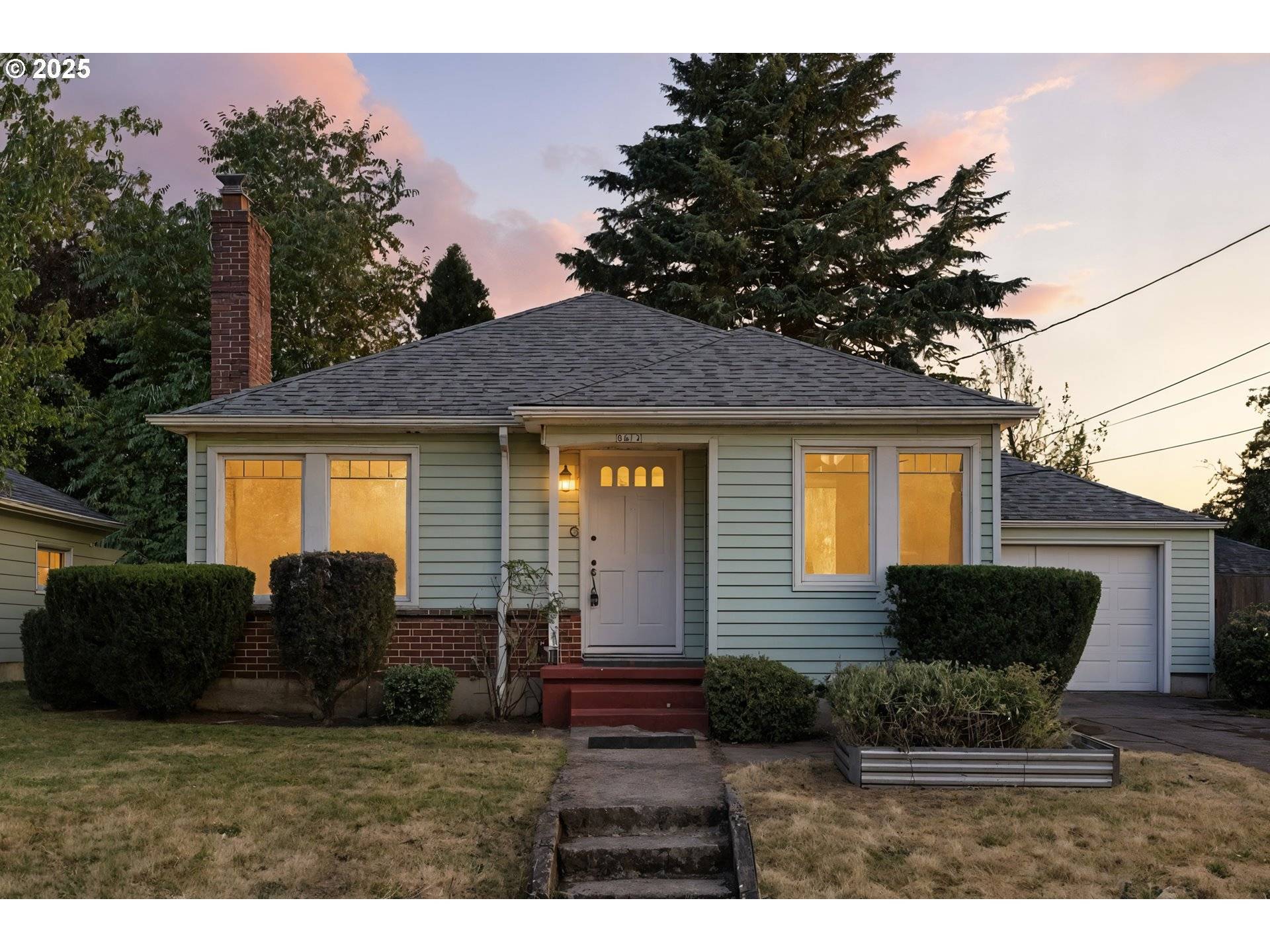 6415 NE 7TH AVE, Portland, OR 97211