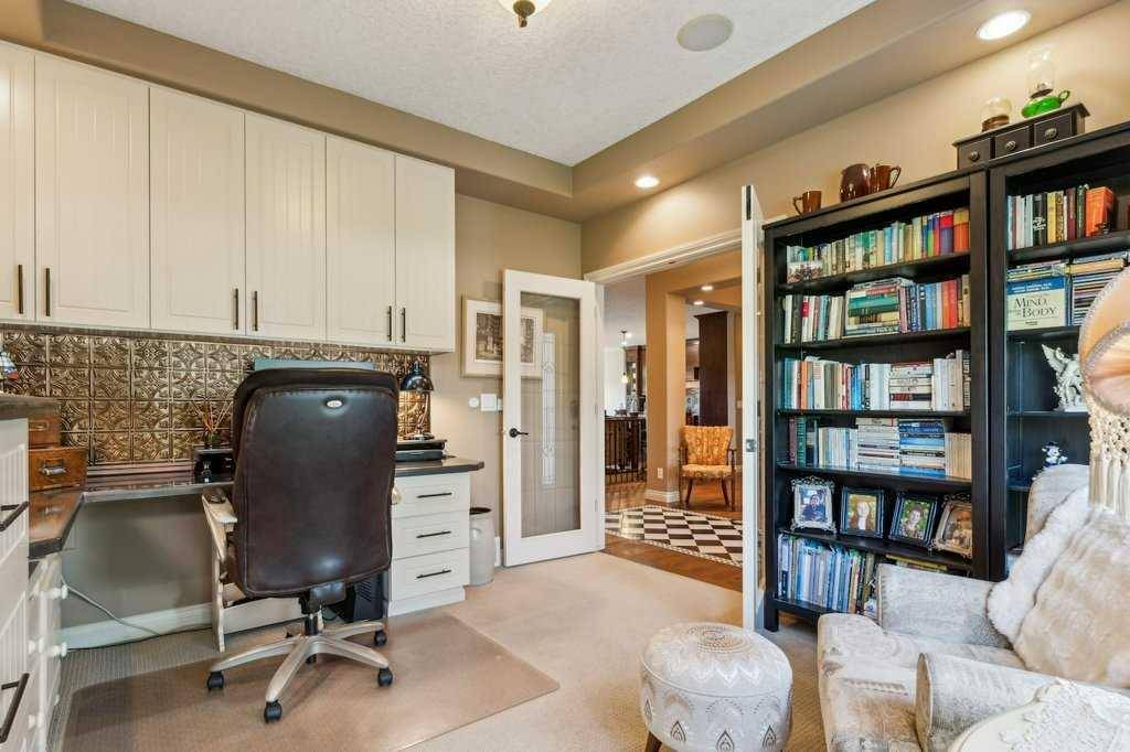 Calgary, AB T3L 0C2,156 Tuscany Ravine HTS Northwest