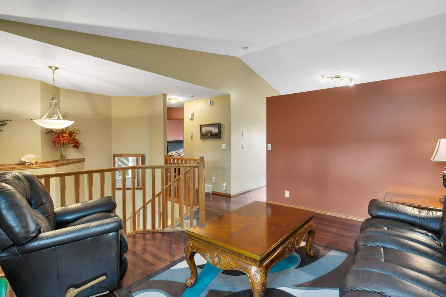 Sylvan Lake, AB T4S 2L1,85 Wildrose DR