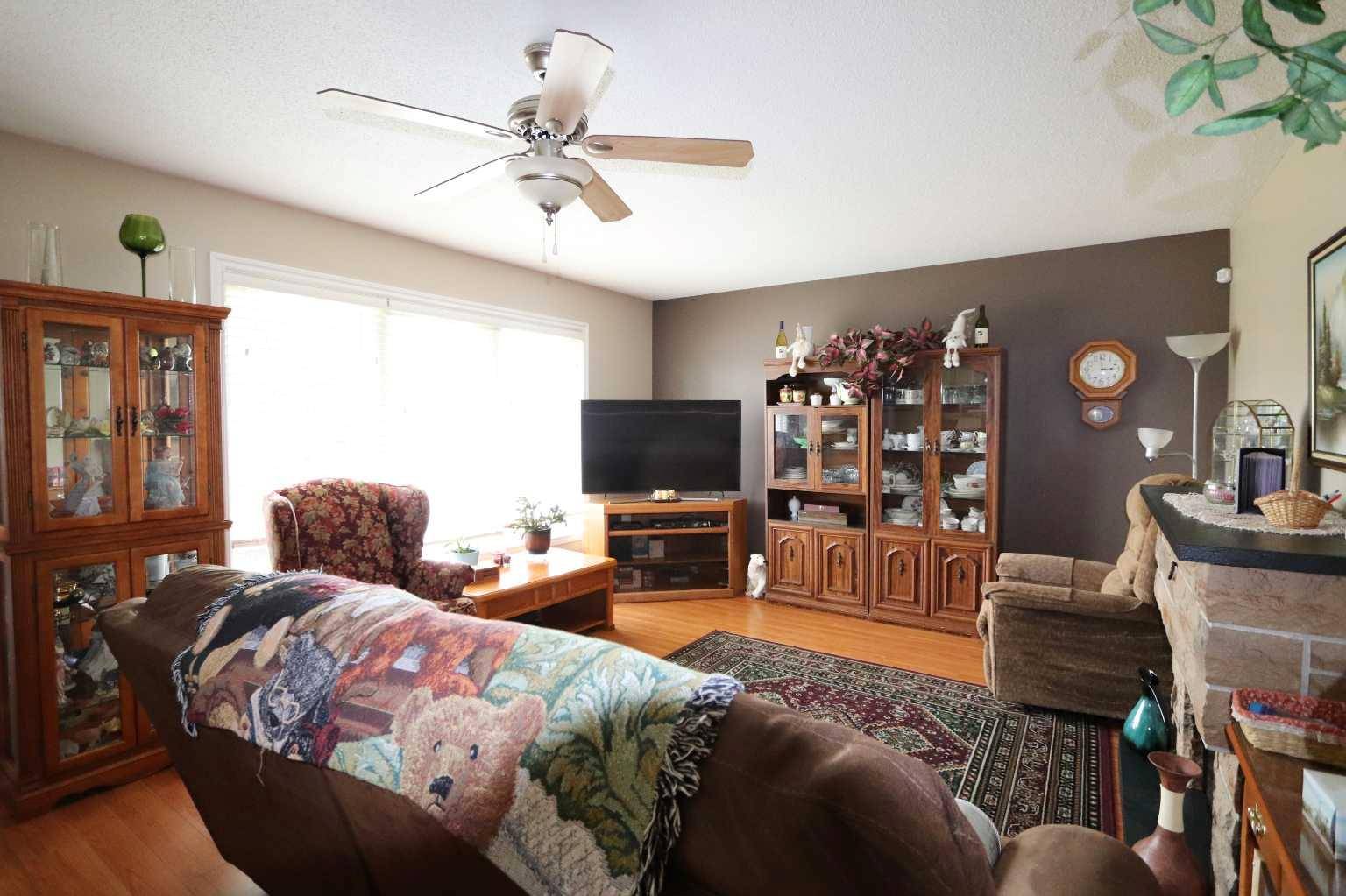 Ponoka, AB T4J 1E7,5009 61 Avenue Close