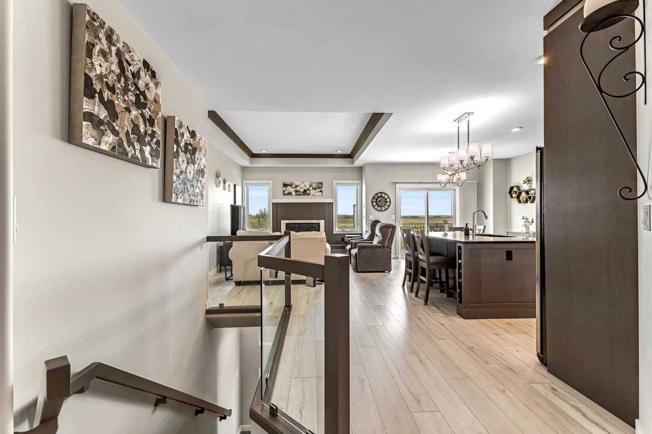 Red Deer, AB T4R0N5,18 Veer PL