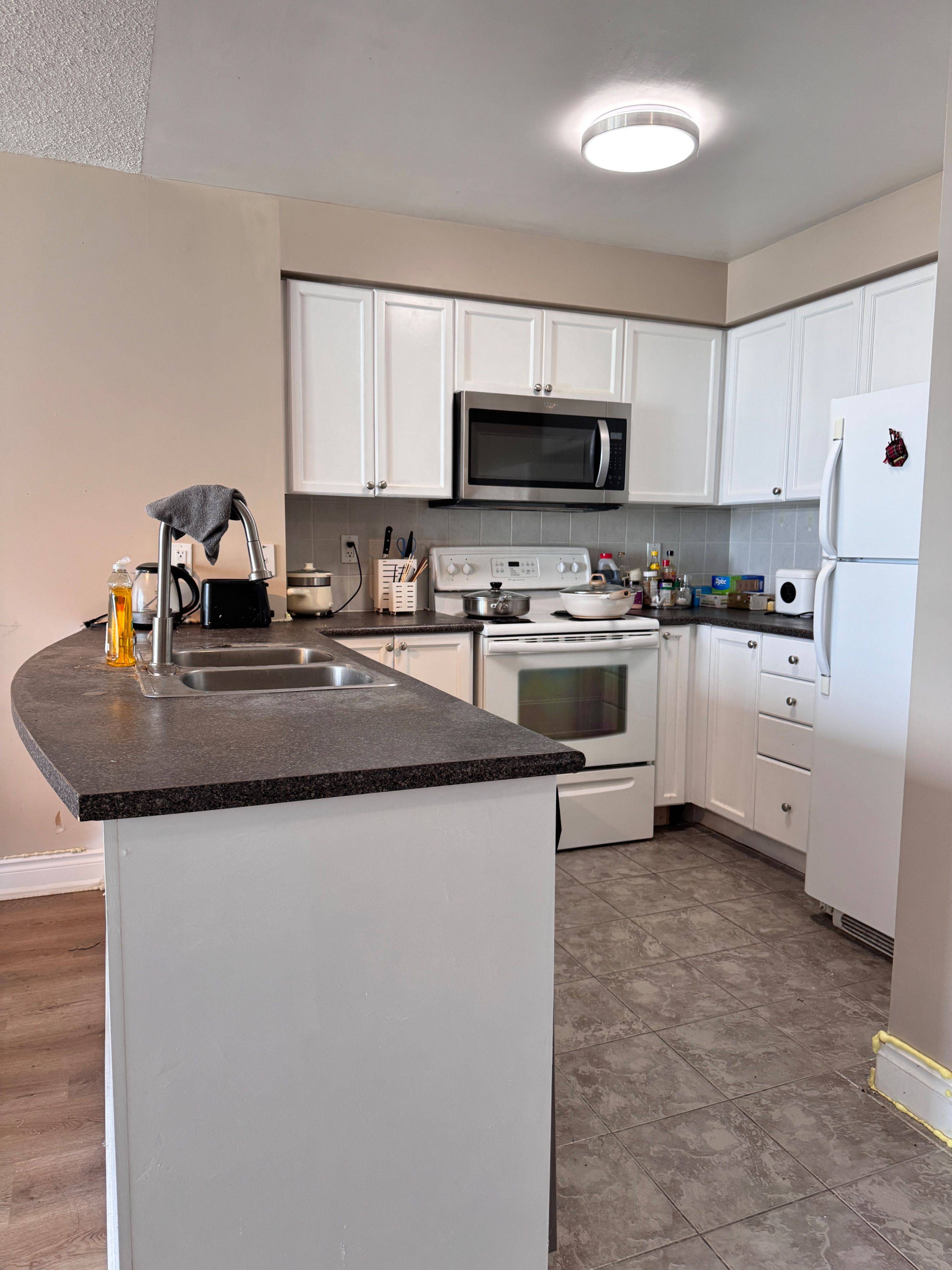Toronto E09, ON M1P 5J4,50 Brian Harrison WAY #909