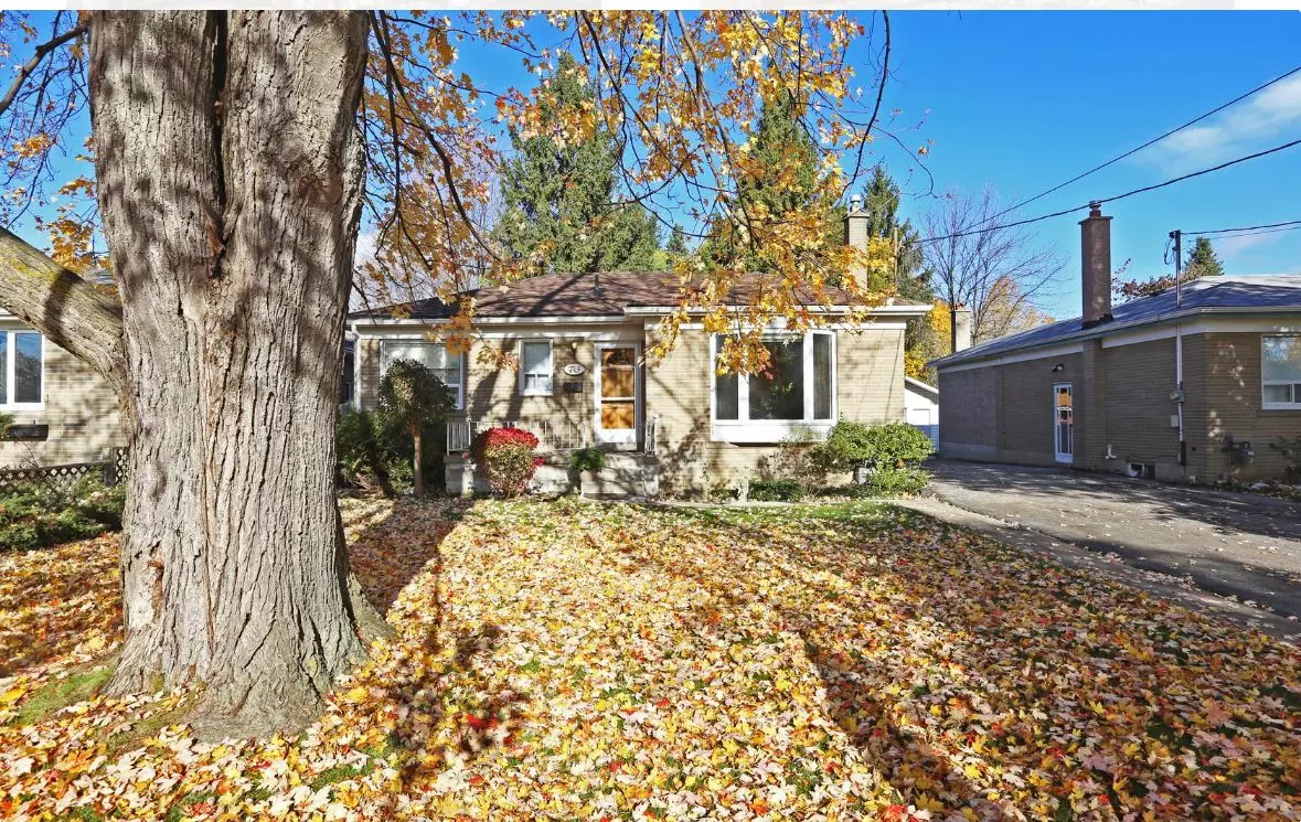 Richmond Hill, ON L4C 2L8,76 Rockport CRES #Bsmt