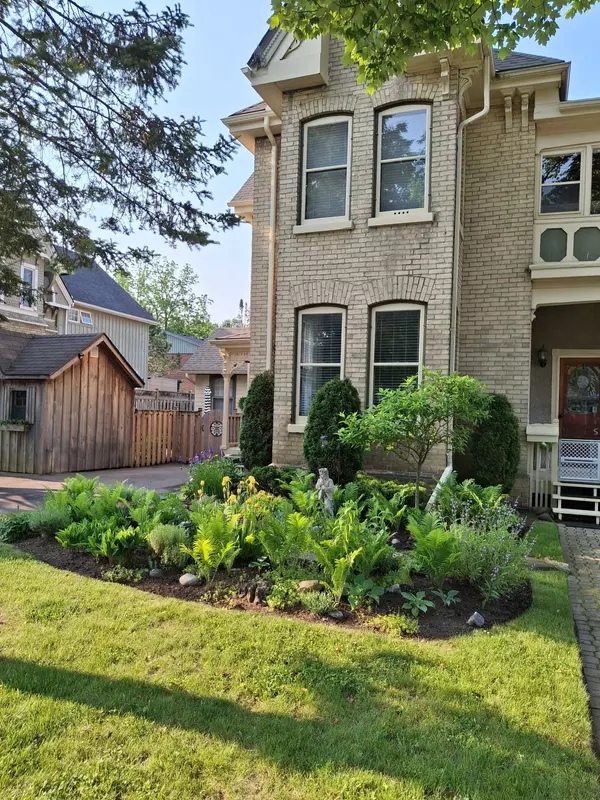London South, ON N6C 1G7,65 Bruce ST