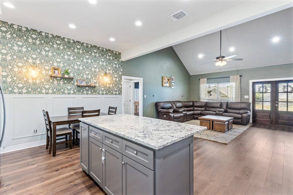 Whitesboro, TX 76273,109 Byrom Court