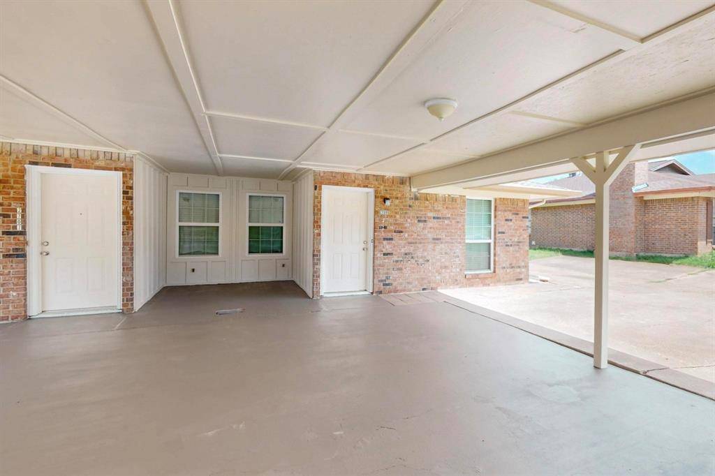 Arlington, TX 76014,2707 Petersburg Drive