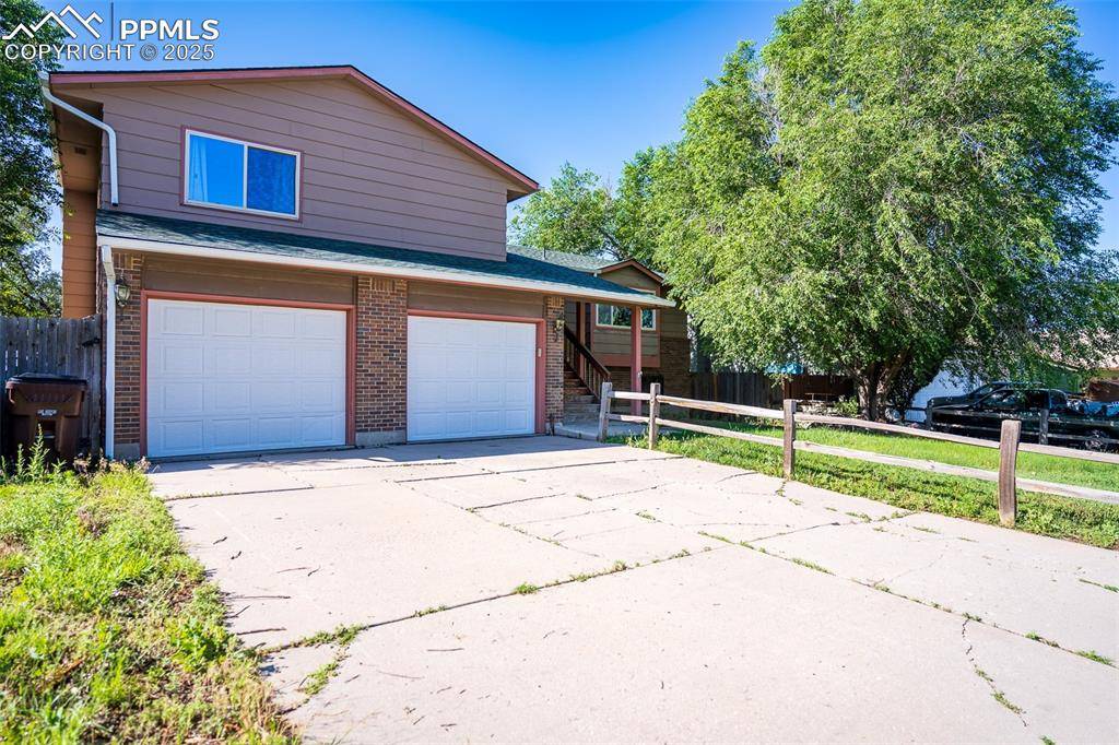7485 Woody Creek DR, Colorado Springs, CO 80911