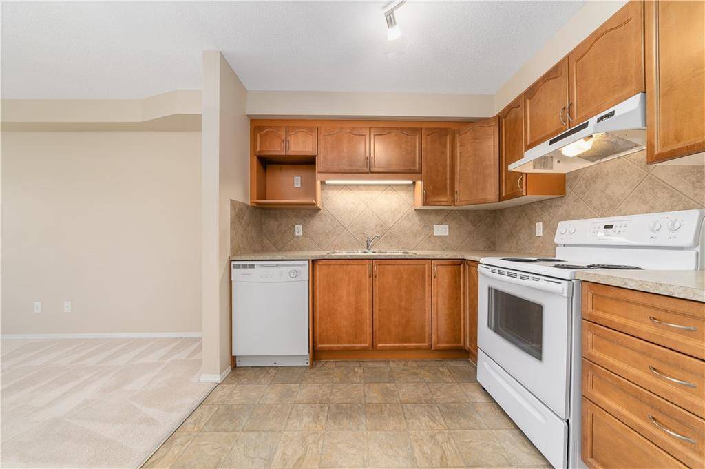 Okotoks, AB T1S 2L2,200 Community WAY #2214