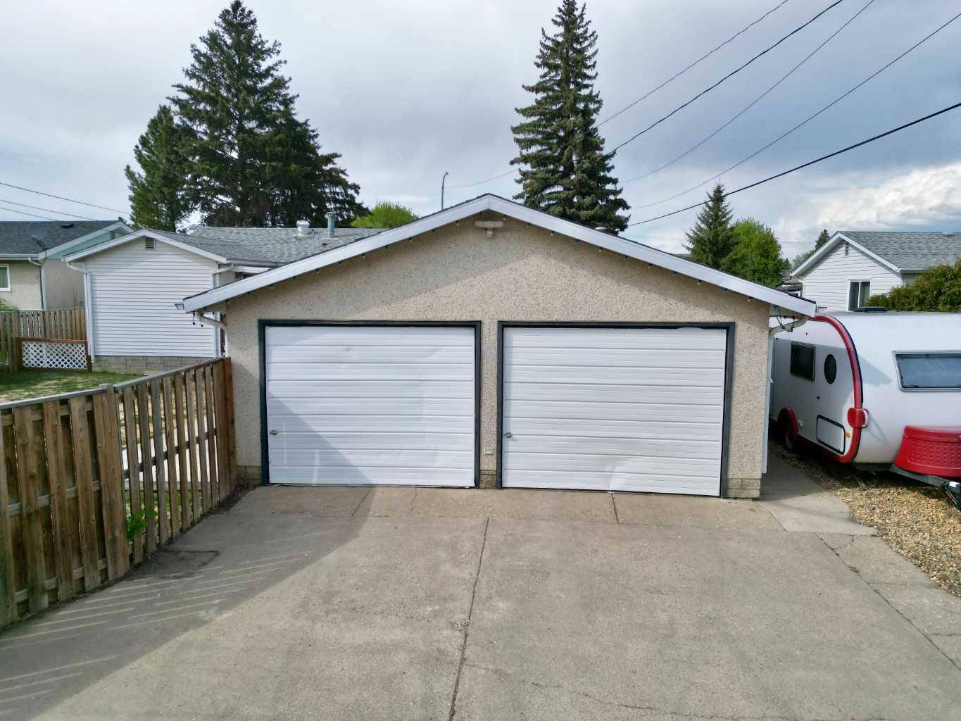 Peace River, AB T8S 1G3,9527 85 AVE