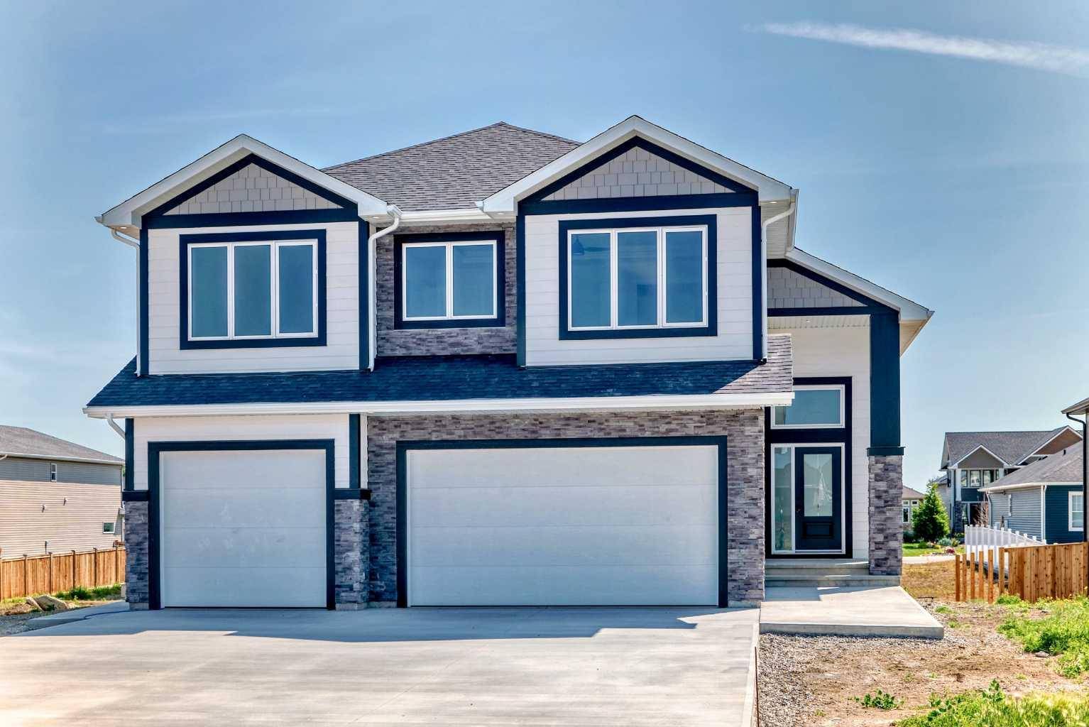 Coaldale, AB T1M 0G1,2156 21A ST