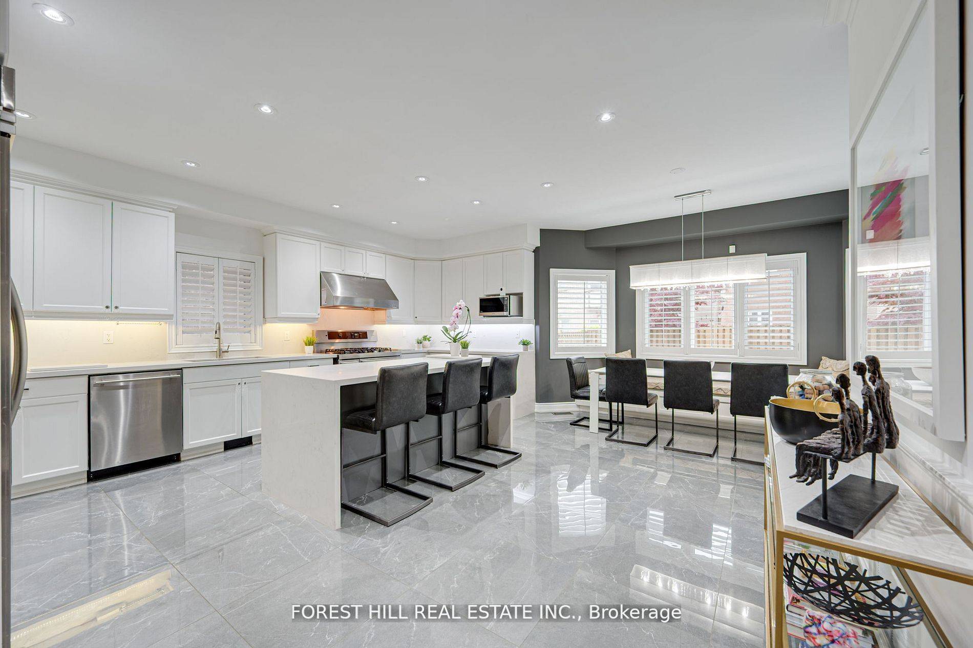 Vaughan, ON L4J 8Z7,139 Ner Israel DR S
