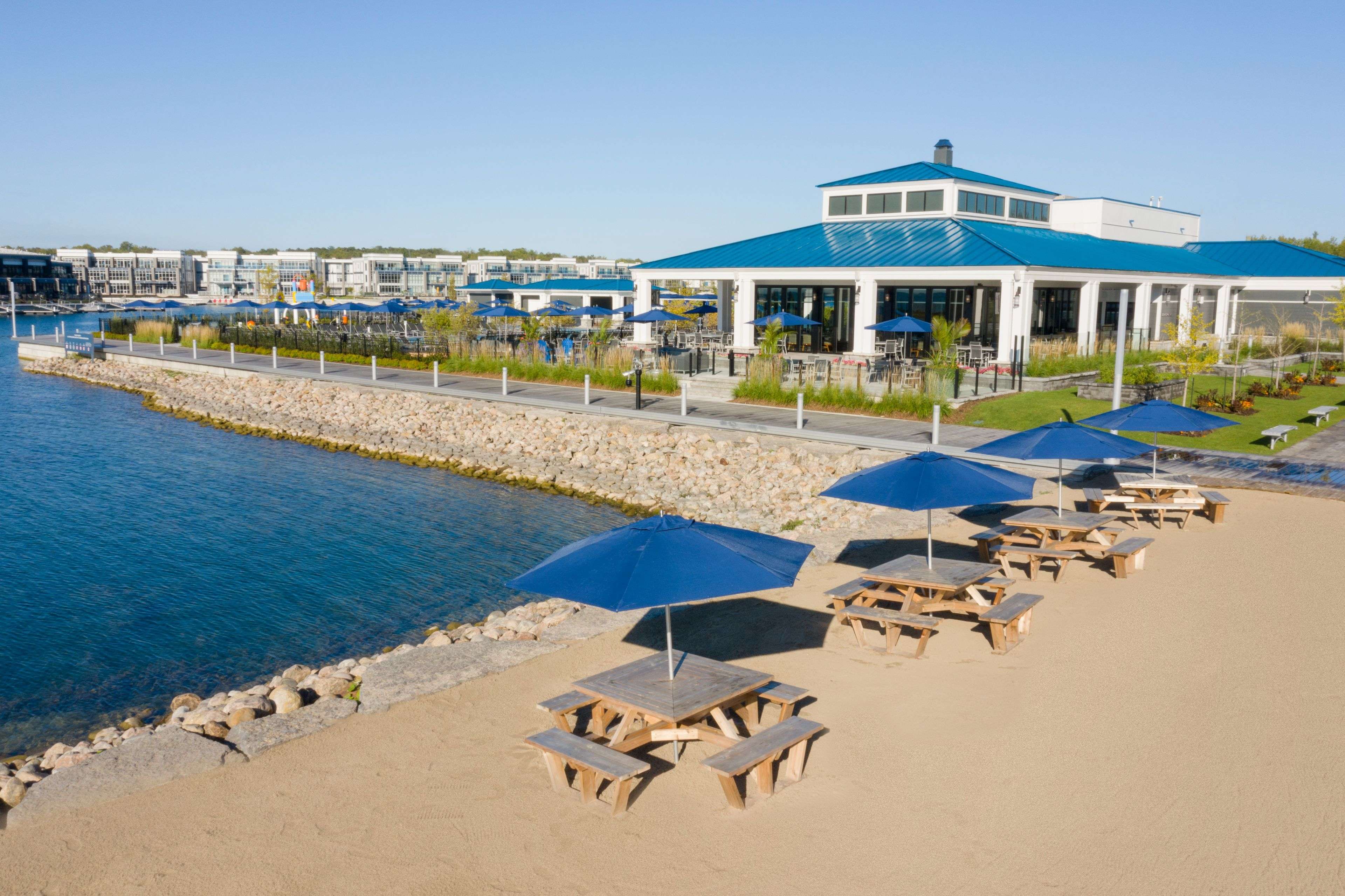 Innisfil, ON L9S 0J7,333 Sunseeker AVE #253