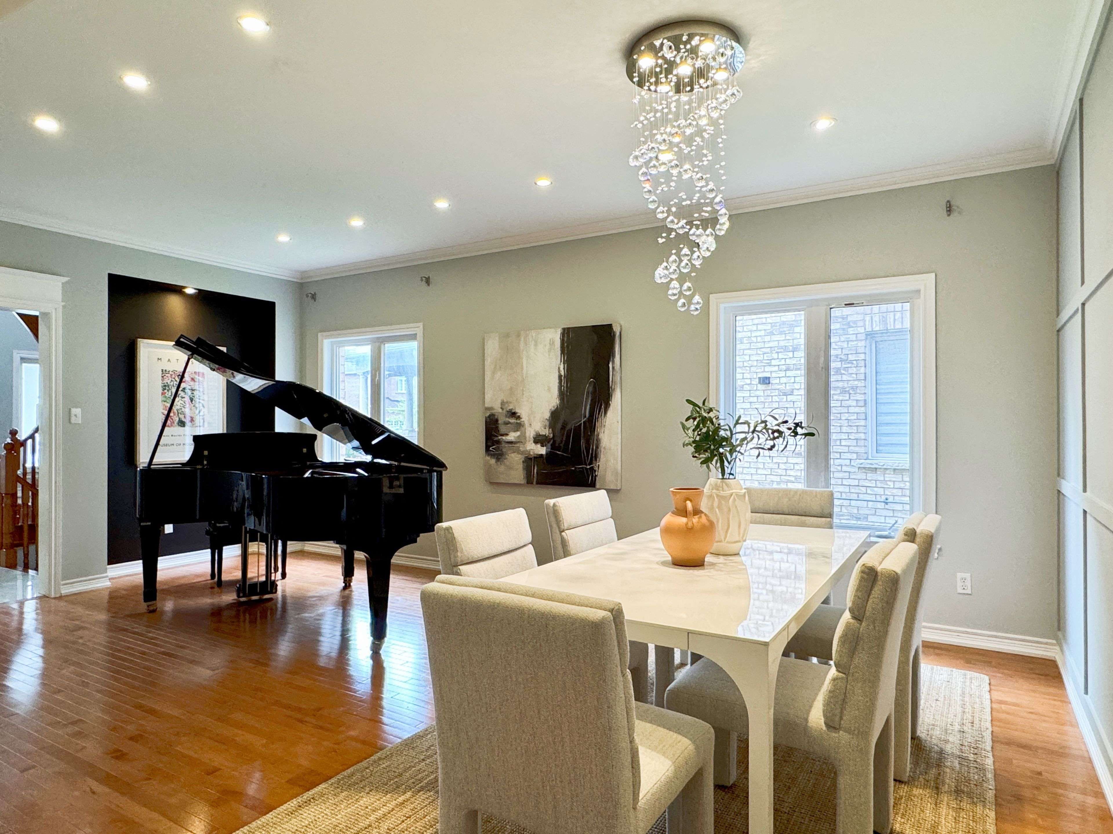 Richmond Hill, ON L4S 2W4,93 Alamo Heights DR