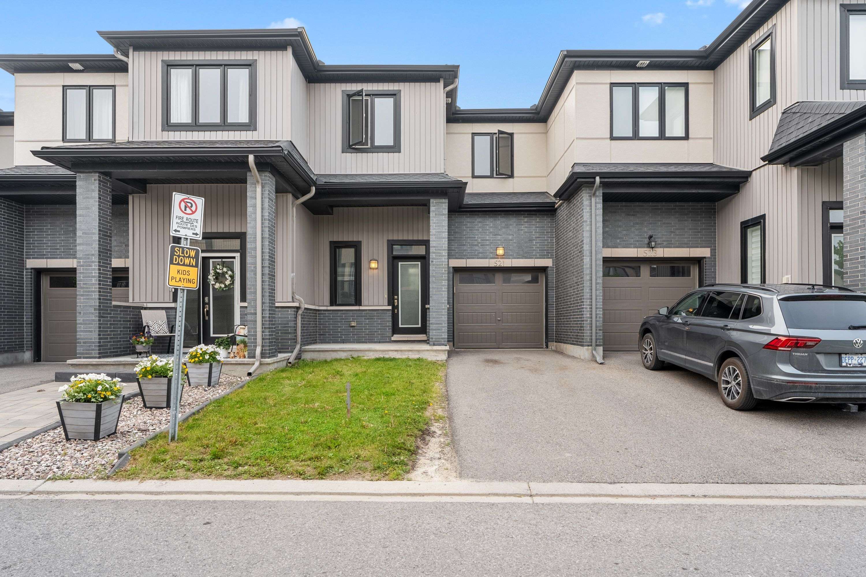 521 Radiant Private,  Kanata,  ON K2M 0M9