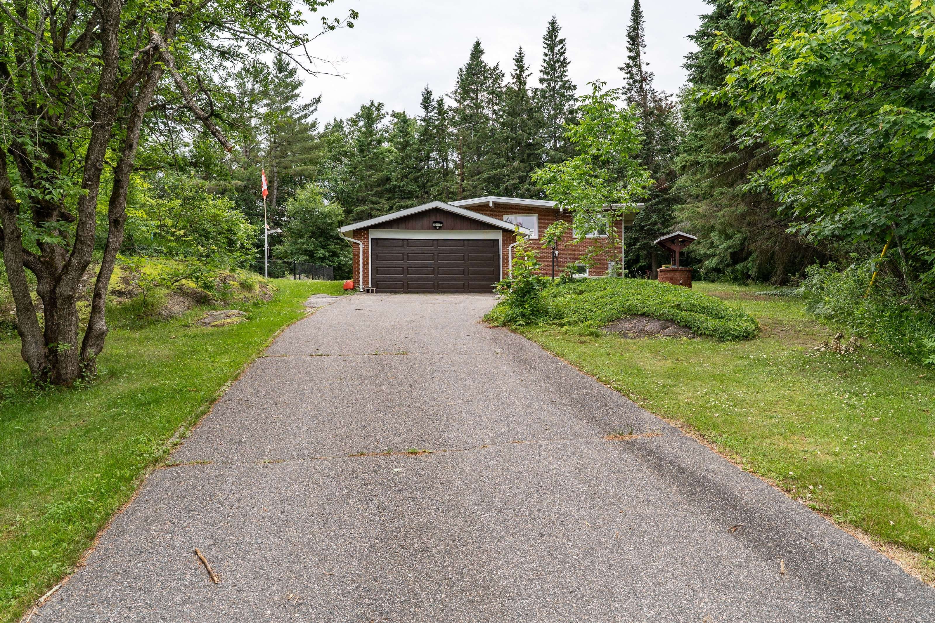 Gravenhurst, ON P1P 1R1,1030 Simpson RD