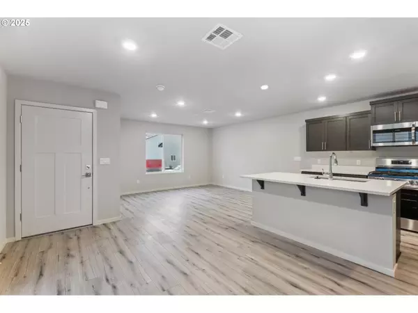 Woodburn, OR 97071,580 Stubb RD