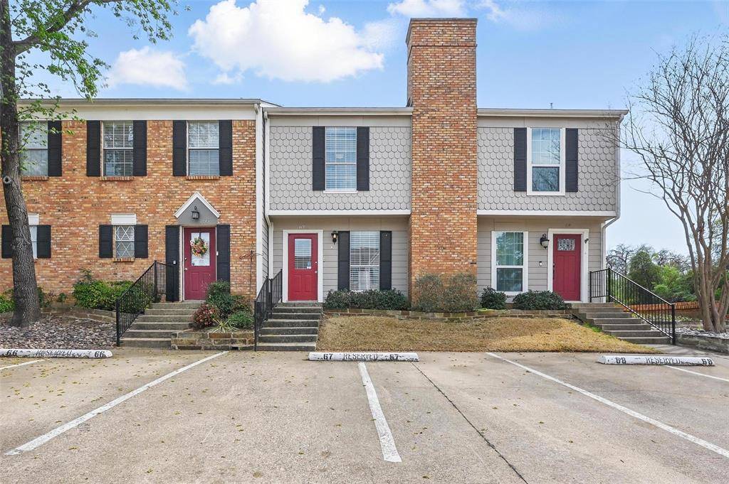 67 Abbey Road, Euless, TX 76039