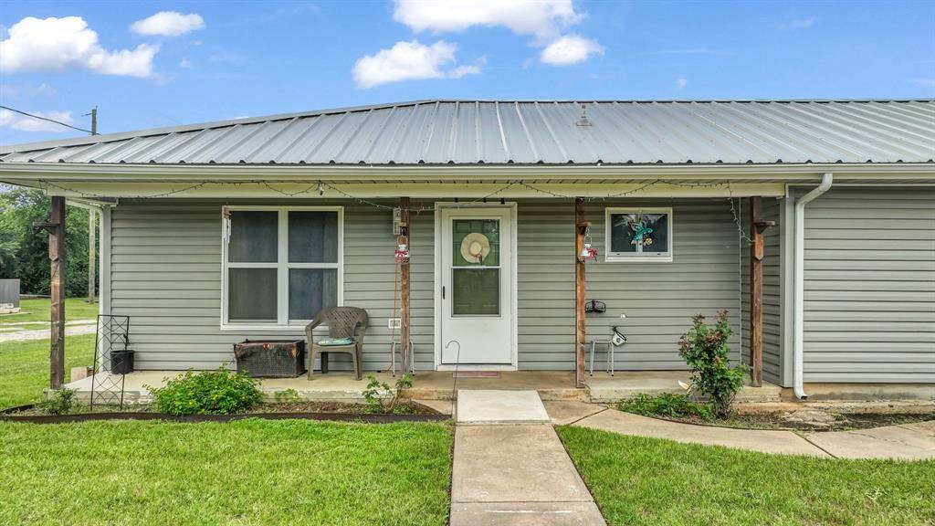239 N 10th Street,  Jacksboro,  TX 76458