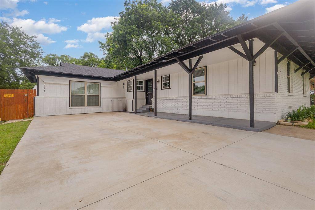 Mesquite, TX 75149,621 New Market Road