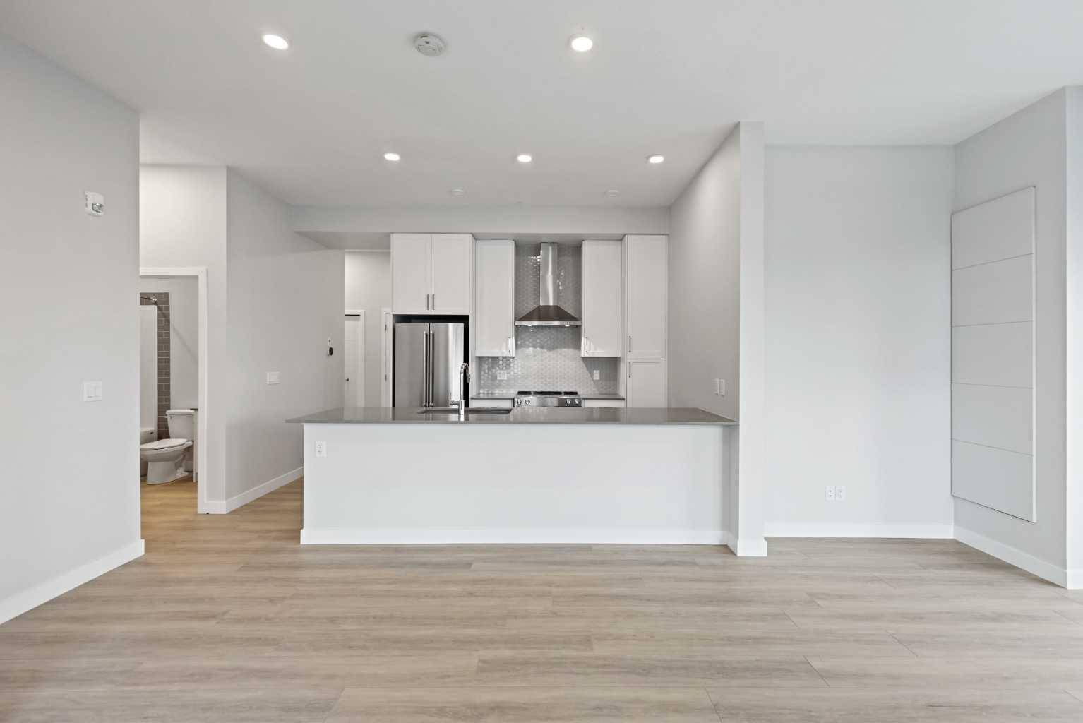 255 Les Jardins PARK Southeast #125, Calgary, AB T2C 5V3