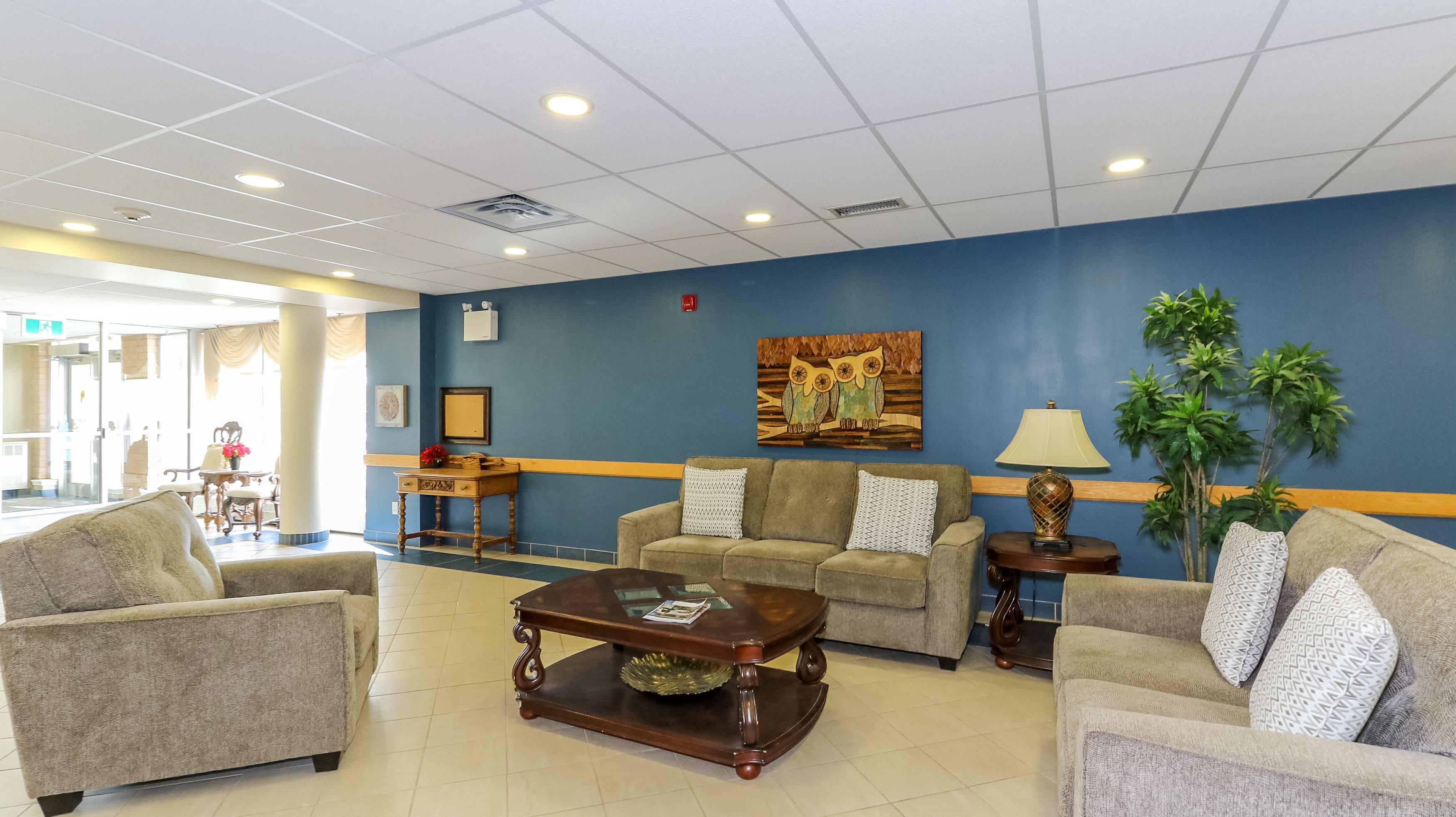 Barrie, ON L4N 0M3,90 Dean AVE #201