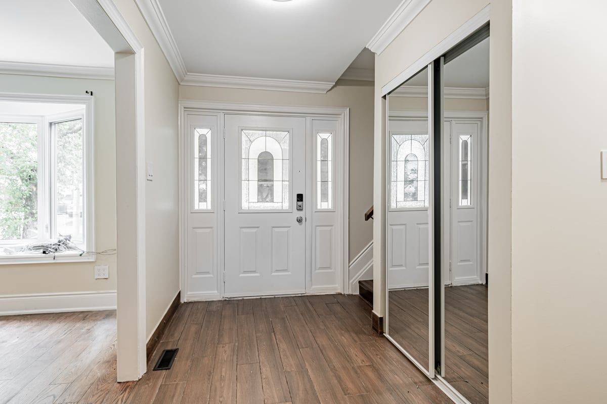 Brampton, ON L6V 2E8,30 Herkley DR