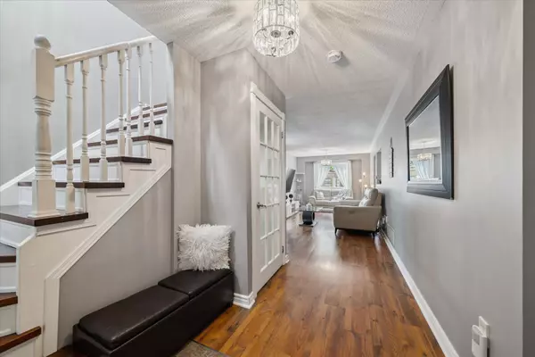 Oshawa, ON L1J 8N1,1201 Beaver Valley CRES