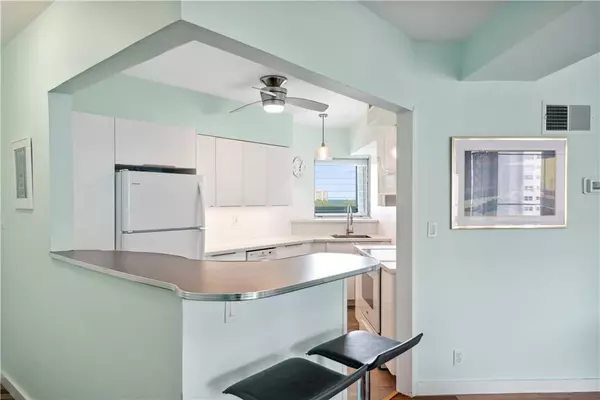 Fort Lauderdale, FL 33316,1900 S Ocean Dr #1106