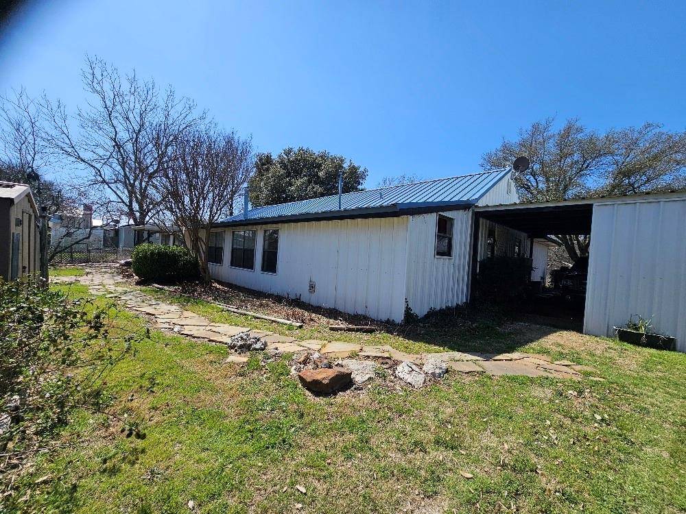 Covington, TX 76636,212 N Barron Road